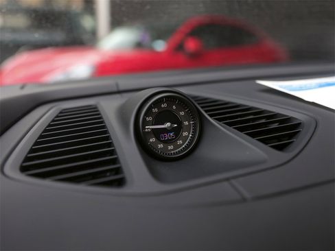 New 2025 Porsche Macan Turbo Electric image 24