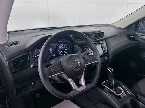 Used 2018 Nissan Rogue S image 10