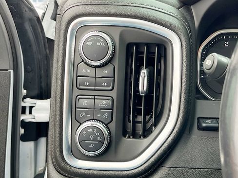 Used 2022 GMC Sierra 2500 Denali w/ Denali Ultimate Package image 10