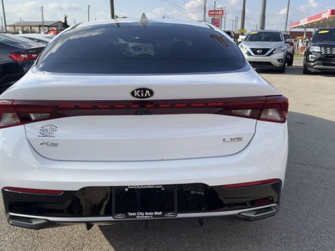 Used 2021 Kia K5 LXS image 6