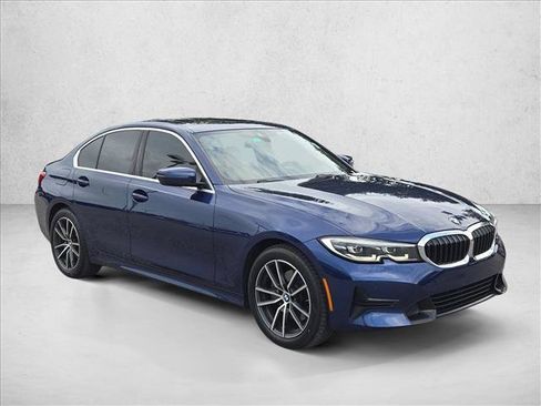 Used 2019 BMW 330i xDrive Sedan AWD/4WD image 3