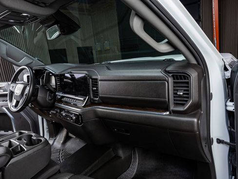 Used 2024 GMC Sierra 3500 SLE image 18