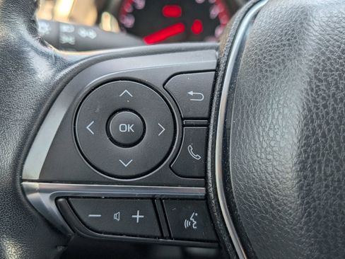 Used 2020 Toyota Camry XSE w/ Navigation Package image 16