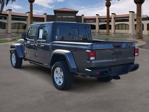 Used 2022 Jeep Gladiator Sport AWD/4WD image 6