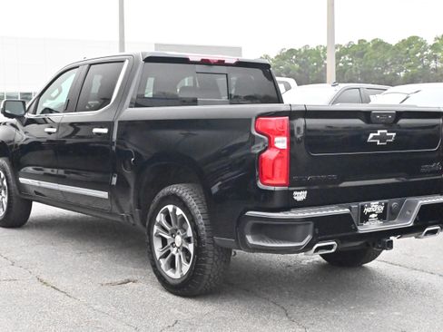 Used 2025 Chevrolet Silverado 1500 High Country w/ Technology Package image 12