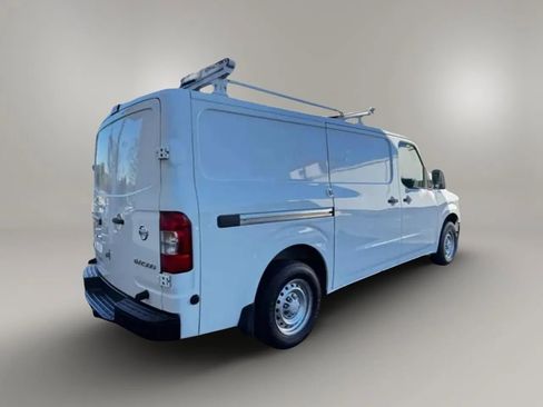 Used 2018 Nissan NV 2500 SV RWD image 9