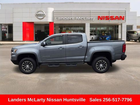 Used 2022 Chevrolet Colorado ZR2 AWD/4WD image 8