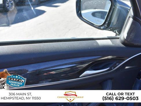 Used 2023 BMW 530e xDrive w/ Premium Package image 13