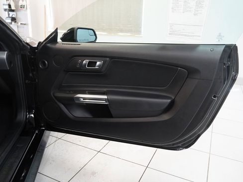 Used 2019 Ford Mustang Coupe w/ Equipment Group 101A RWD image 10