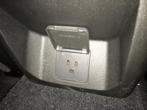 New 2026 Chevrolet Colorado ZR2 w/ Technology Package image 23