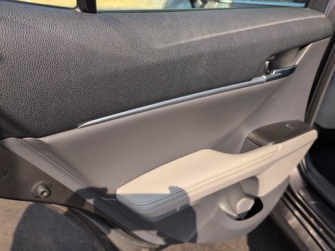Used 2023 Toyota Camry XLE FWD image 33