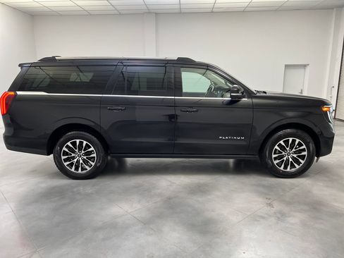 Used 2025 Ford Expedition Max Platinum AWD/4WD image 10