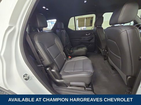 Used 2023 Chevrolet Traverse LT w/ LT Premium Package AWD/4WD image 35