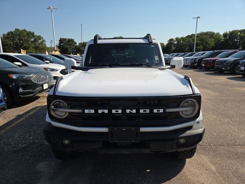 Used 2023 Ford Bronco Outer Banks AWD/4WD image 8
