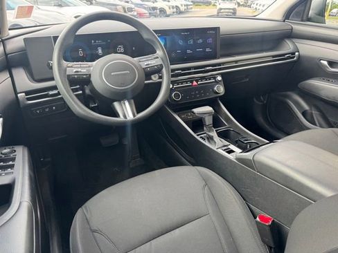 Used 2025 Hyundai Tucson SEL AWD/4WD image 14