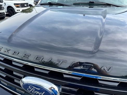 Used 2021 Ford Expedition Limited AWD/4WD image 31