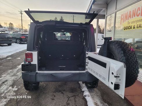 Used 2014 Jeep Wrangler Unlimited Sport w/ Quick Order Package 24S image 17