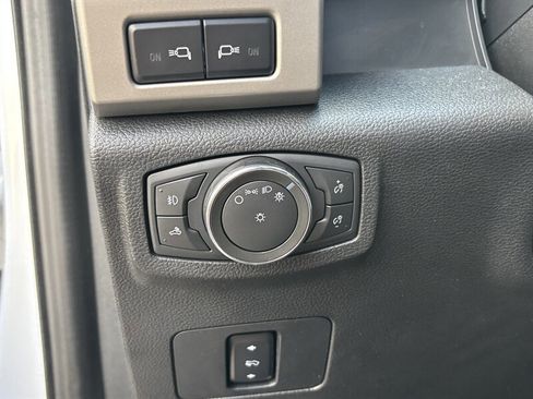 Used 2021 Ford F250 Lariat w/ Lariat Value Package AWD/4WD image 15