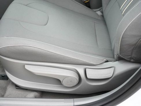 New 2026 Hyundai Elantra SEL Sport Premium w/ Cargo Package FWD image 10