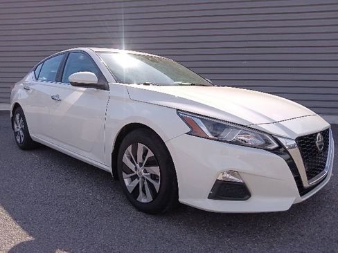 Used 2021 Nissan Altima 2.5 S w/ Driver Assist Package FWD image 1