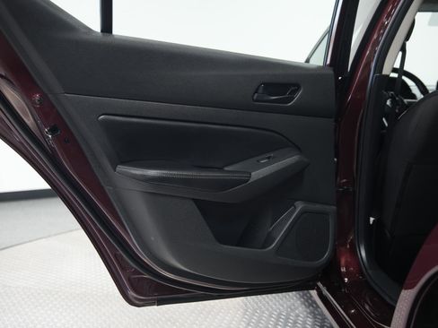 Used 2024 Nissan Altima 2.5 SV image 19