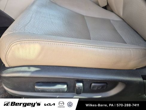 Used 2017 Honda Accord EX-L image 13