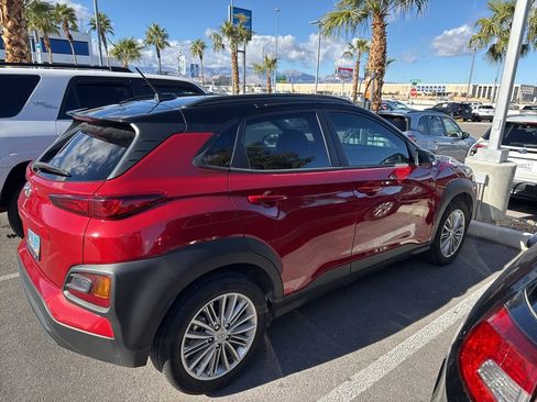 Used 2021 Hyundai Kona SEL w/ Winter Weather Package image 37