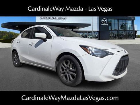 Used 2019 Toyota Yaris LE image 1