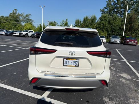 Used 2021 Toyota Highlander Platinum AWD/4WD image 5