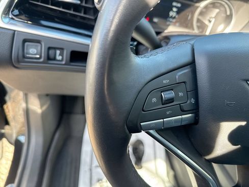 Used 2024 Cadillac XT6 Luxury AWD/4WD image 17