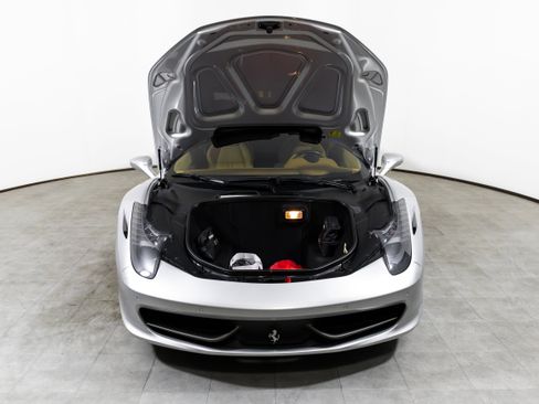 Used 2012 Ferrari 458 Italia Coupe image 3