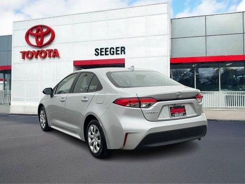 Used 2024 Toyota Corolla LE image 7
