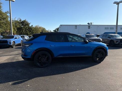 New 2026 Chevrolet Equinox EV RS image 13