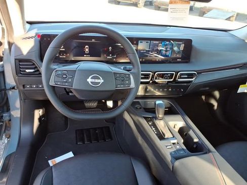 New 2026 Nissan Sentra SR image 9