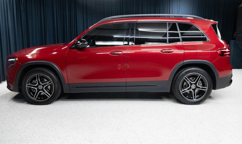 Certified 2026 Mercedes-Benz GLB 250 4MATIC image 8
