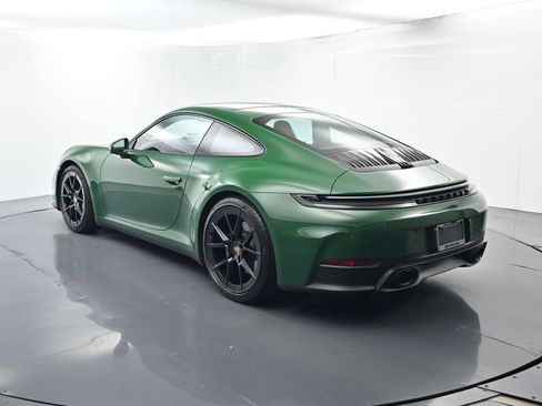 Certified 2025 Porsche 911 Carrera RWD image 3