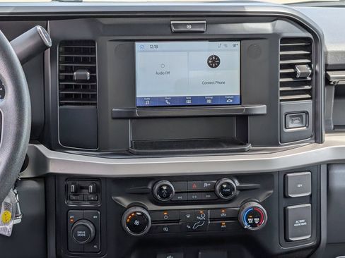Used 2025 Ford F250 XLT AWD/4WD image 14
