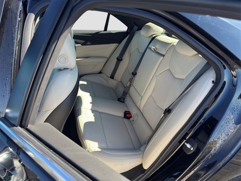 Used 2022 Cadillac CT4 Premium Luxury image 9