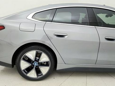 Used 2023 BMW i4 eDrive35 w/ Premium Package RWD image 35