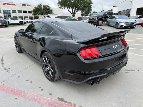 Used 2018 Ford Mustang GT Premium w/ Equipment Group 401A RWD image 2