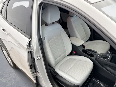 Used 2023 Hyundai Kona SEL image 16