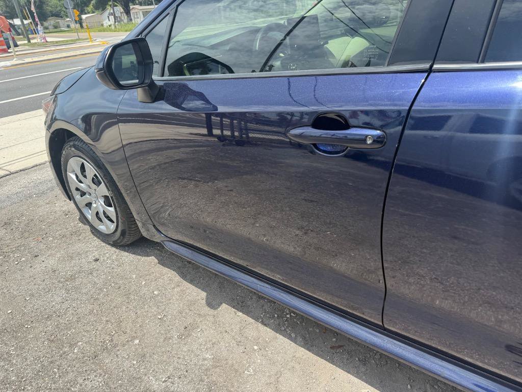 Used 2021 Toyota Corolla LE w/ Carpet Mat Package (TMS) FWD image 4