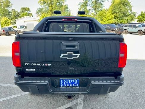 Used 2018 Chevrolet Colorado ZR2 w/ ZR2 Midnight Special Edition AWD/4WD image 5