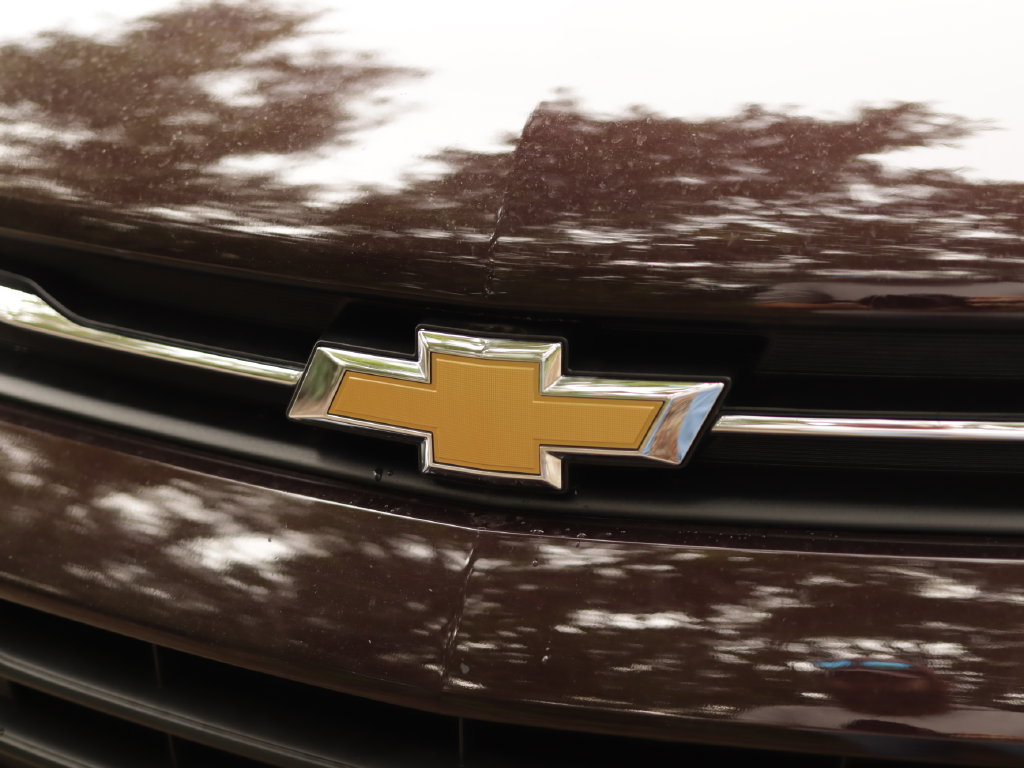 Used 2021 Chevrolet Trax LS w/ Tint and Cruise Package FWD image 28