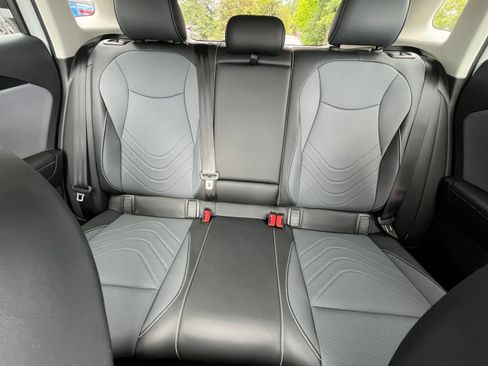 Used 2026 Volkswagen Tiguan SE AWD/4WD image 40