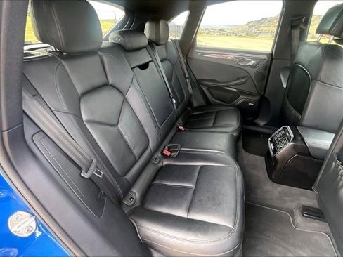 Used 2017 Porsche Macan S image 25