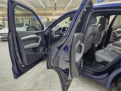 Used 2018 Audi SQ5 Prestige w/ Prestige Package AWD/4WD image 17