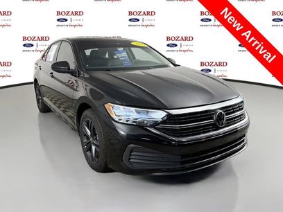 Used 2023 Volkswagen Jetta SE