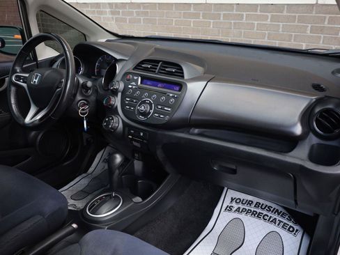 Used 2013 Honda Fit Sport image 28