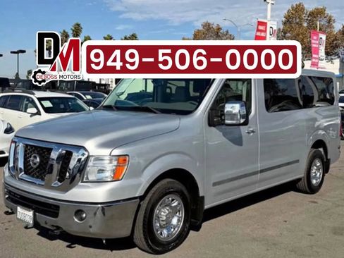 Used 2017 Nissan NV 3500 SL image 1